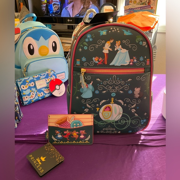 Disney Loungefly Cinderella Backpack & Card Holder Set - Picture 1 of 15